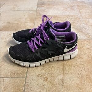 Nike Women's Black and Purple Sneakers